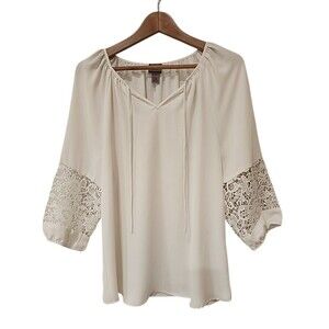 Chico’s Size 1 Lace Sleeve Blouse Women's Medium Peasant Top White Boho Easywear